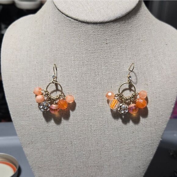 Vintage dangling bead earrings - Picture 1 of 5